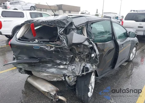 2017 Ford Focus Se z USA, uszkodzony, nr VIN 1FADP3K23HL206362